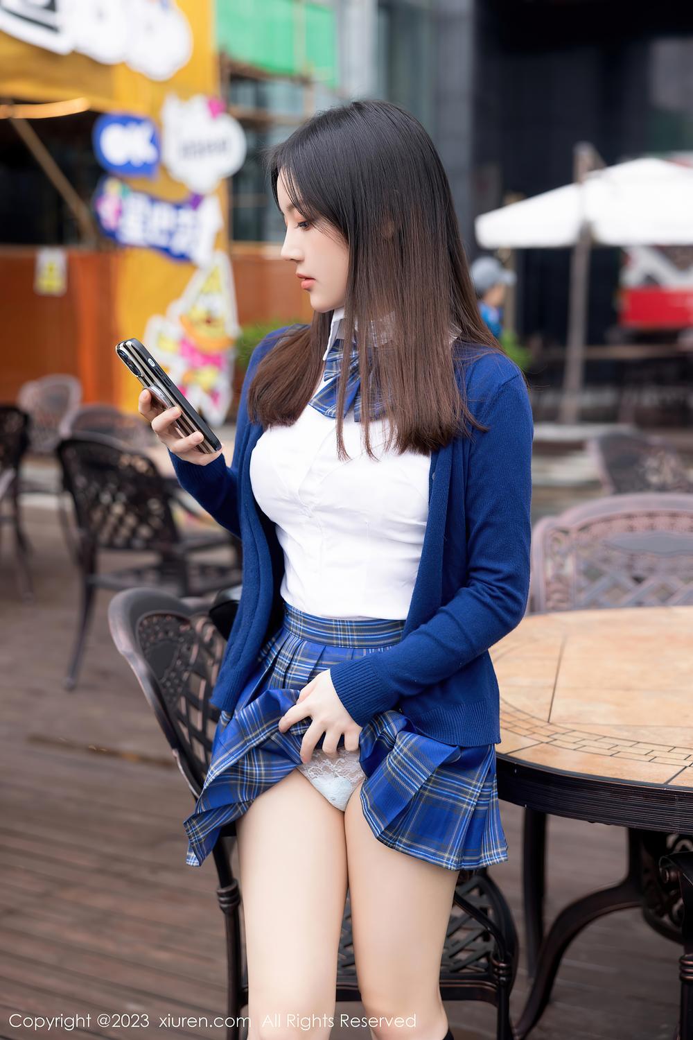 豆瓣酱《户外跳蛋》原版写真 [92-819MB]