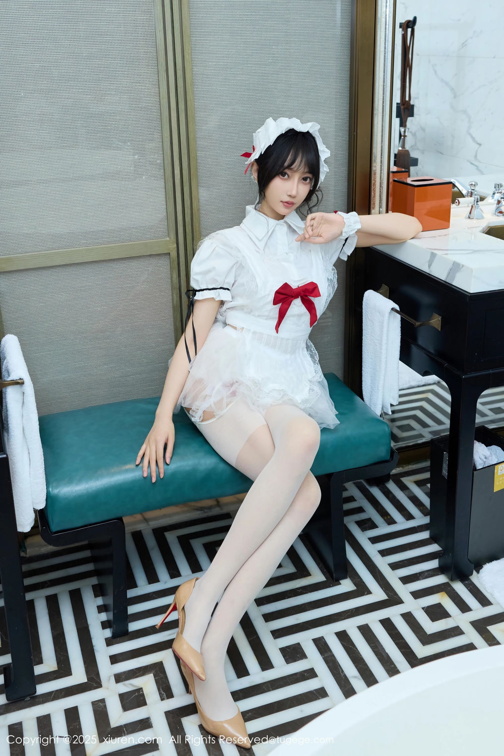 [XiuRen秀人网] 2025.09.29 No.10827 玥儿玥er [64+1P]