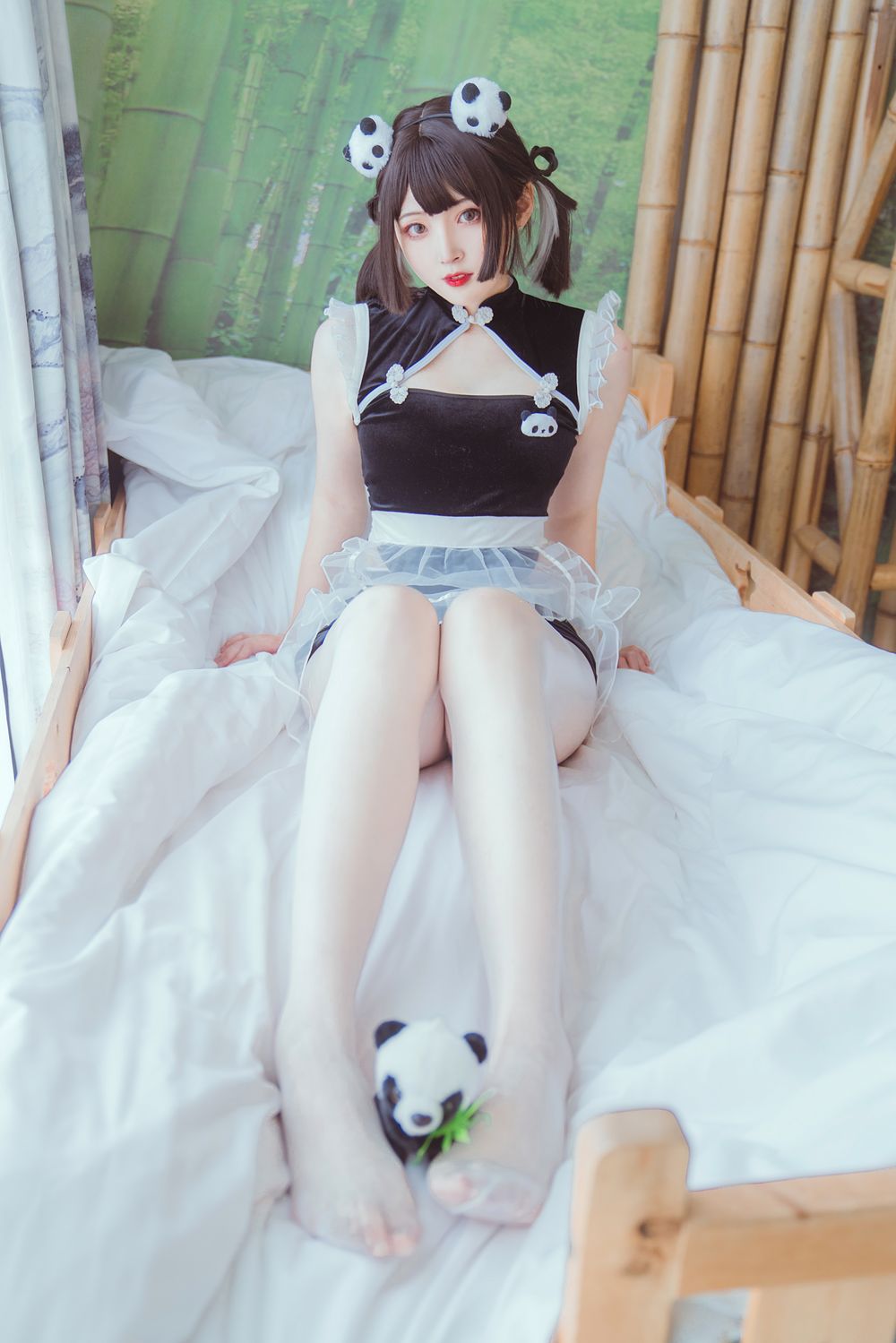 Natsuko夏夏子 熊猫女仆[64P1V-851MB]