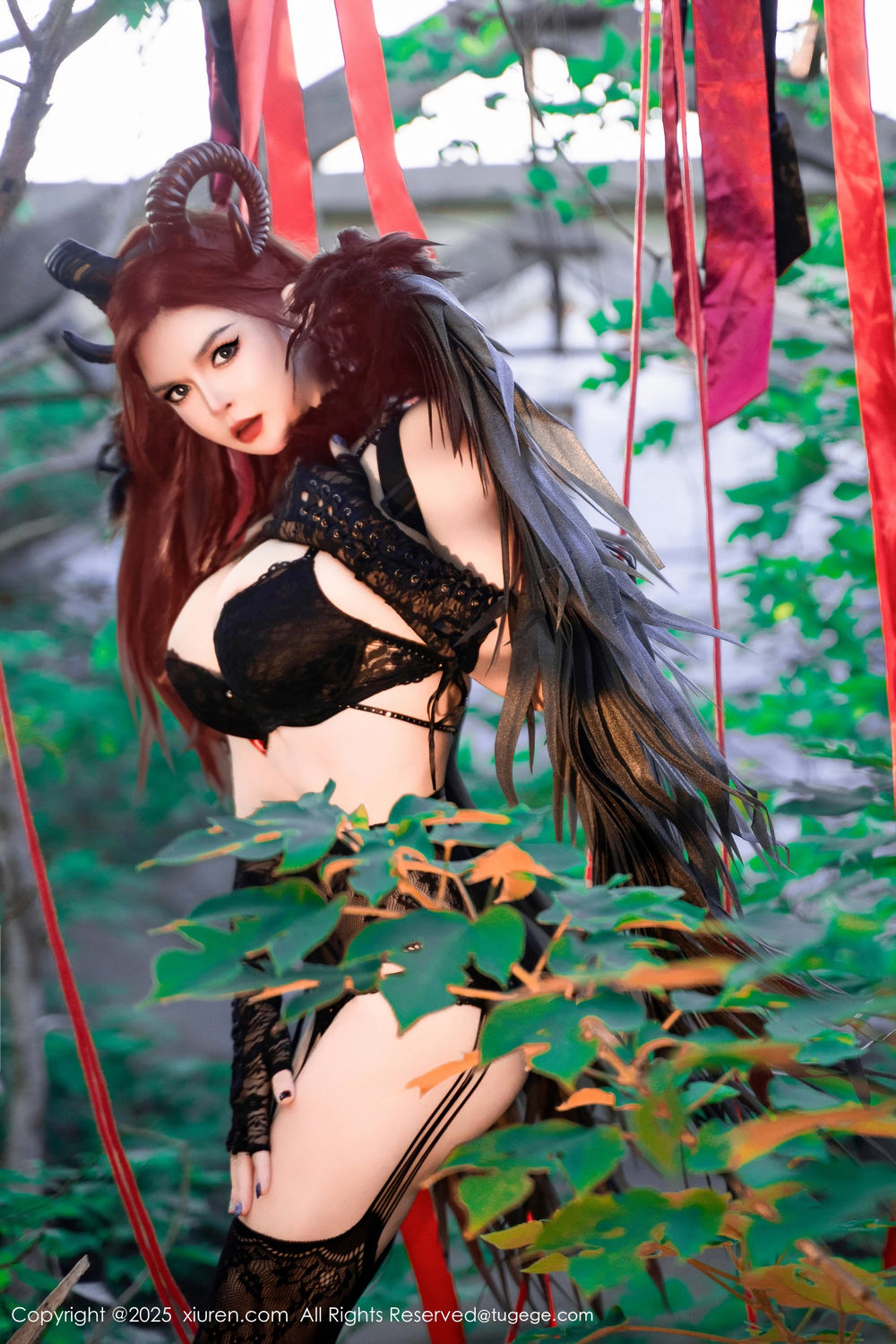 [XiuRen秀人网] 2025.11.17 No.10994 伊丽莎有点白 [66+1P]