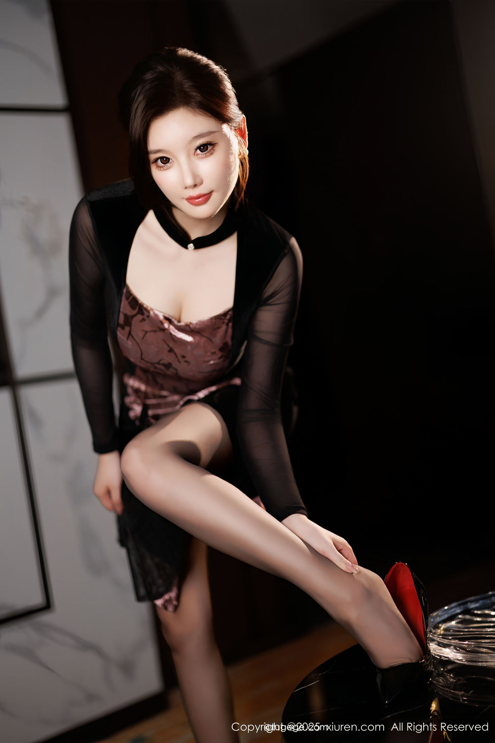 [XiuRen秀人网] 2025.11.20 No.11013 杨晨晨 [83+1P]