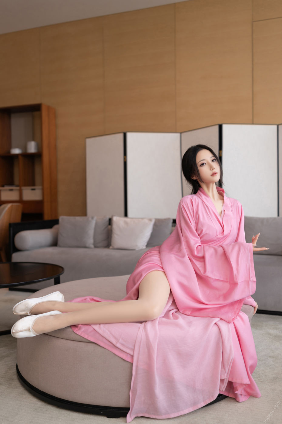 鱼子酱《月影纱 》原版写真 [120P-1.29G]