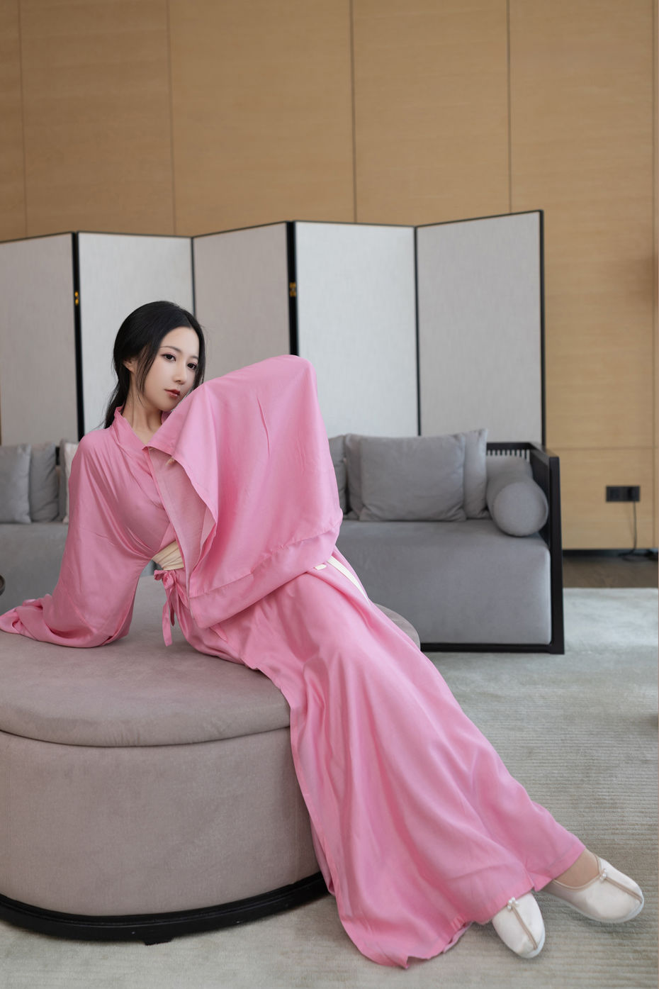 鱼子酱《月影纱 》原版写真 [120P-1.29G]