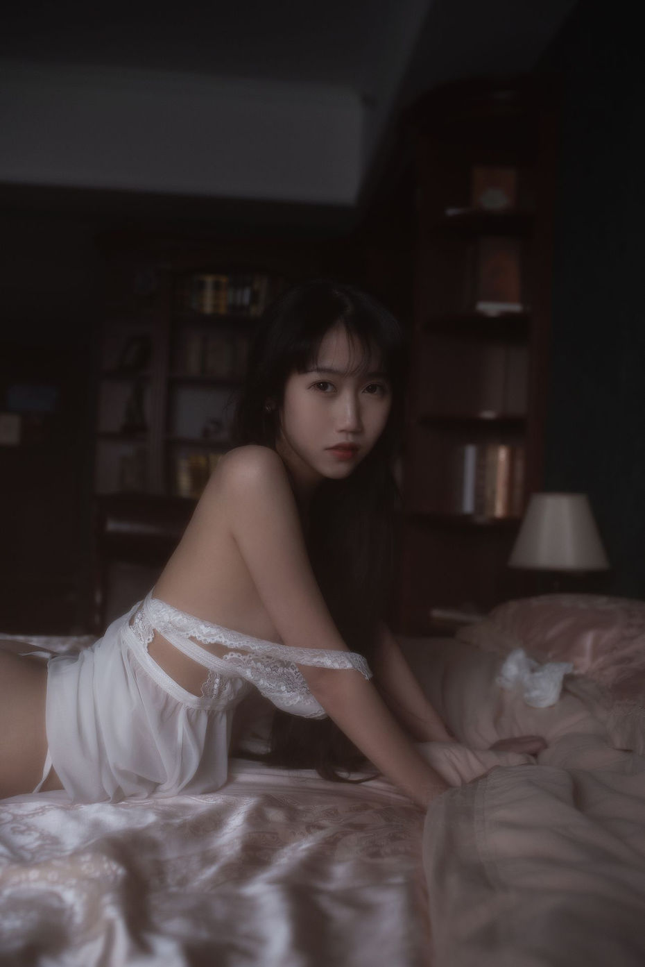 不呆猫 NO.051 白月光[53P-32MB]