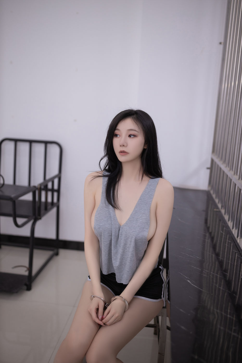 安然《女子审问室》原版写真 [79P-0.98G]