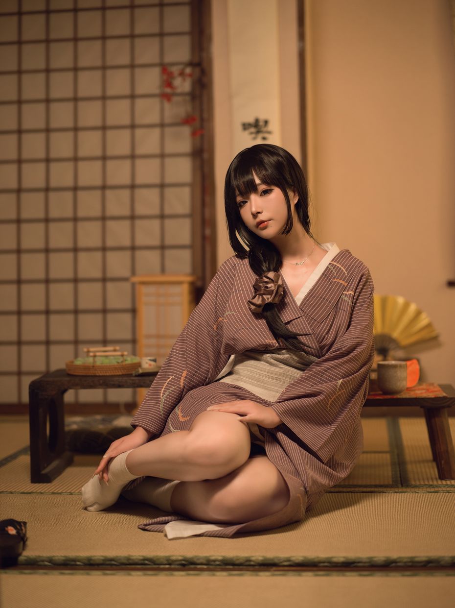 yuuhui玉汇 NO.085 独居的寡姐[132P1V-2.82GB]