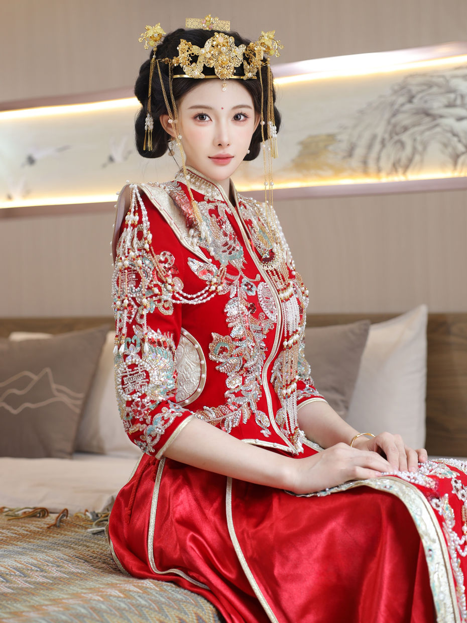 梨霜儿《秀禾服》原版写真 [104P-788MB]