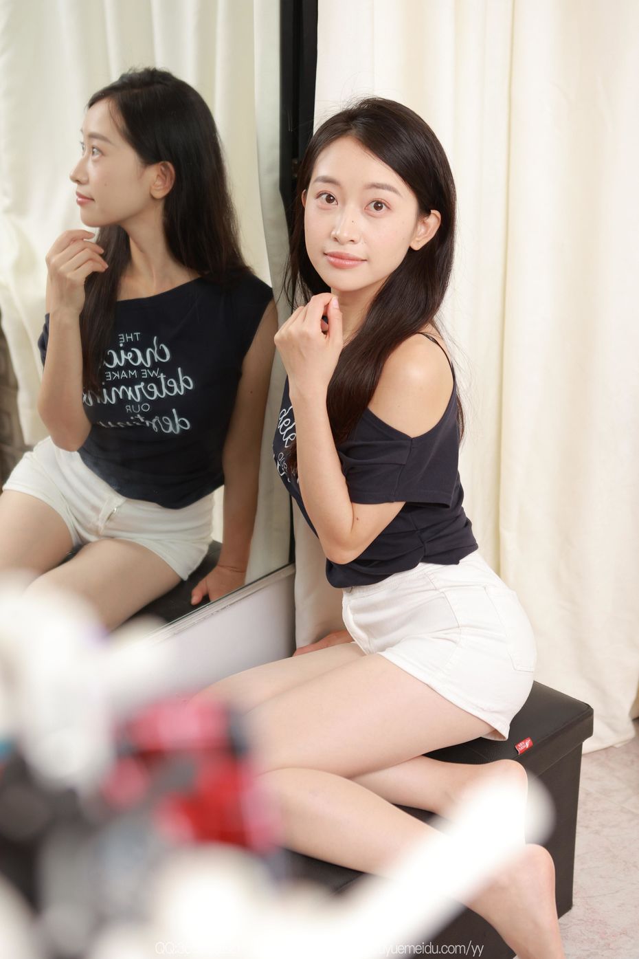 [IESS异思趣向] 2025.08.28 丝享家 2143 小婕《素人薄丝（上）》[88P-64.4M]