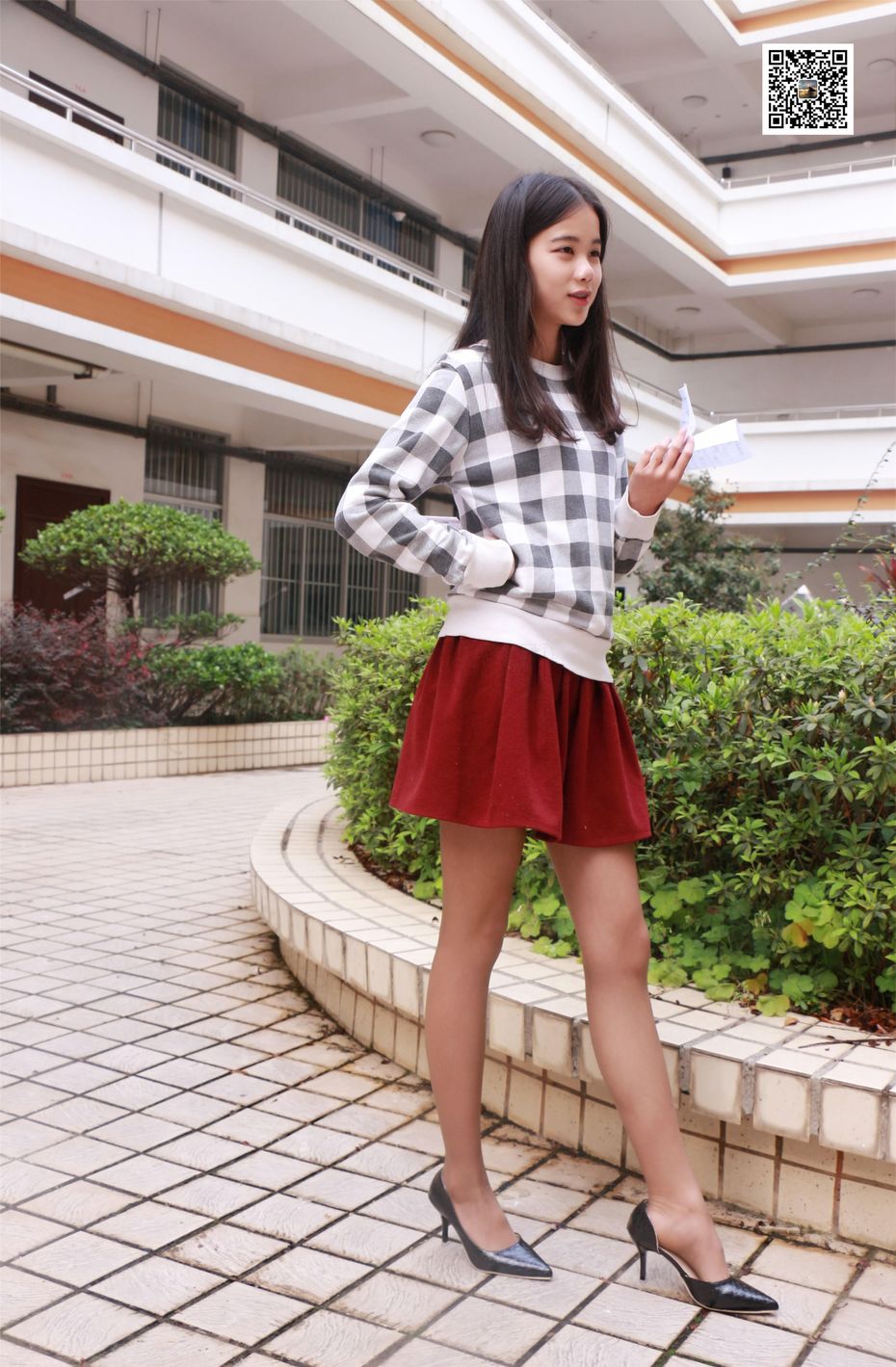 [MussGirl慕丝女郎]学妹系列12 学妹告诉你,支援武汉,从宅做起2[72P／151MB]