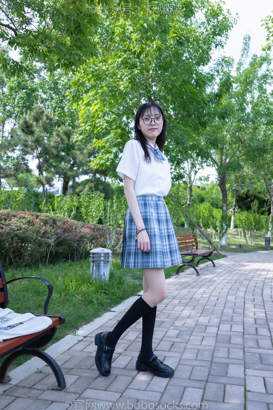 [BoBoSocks袜啵啵]NO.007 稚予-JK制服、皮鞋、黑色中筒棉袜、肉丝[143P+1V／3.48GB]