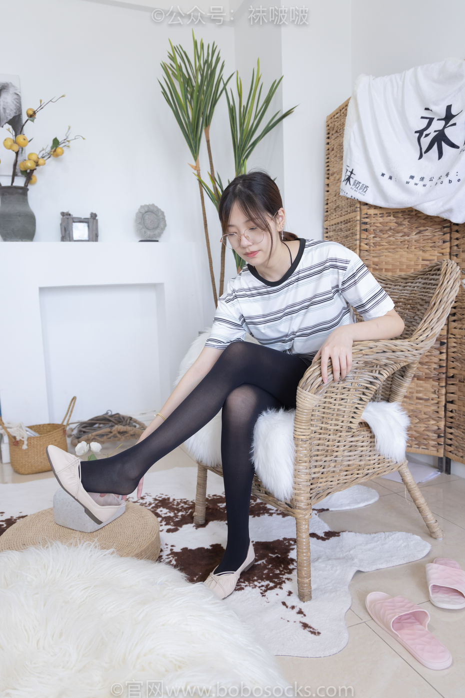 [BoBoSocks袜啵啵]NO.029 小甜豆-平底鞋、厚黑丝、厚肉丝、踩饼干剧情[144P+1V／4.08GB]