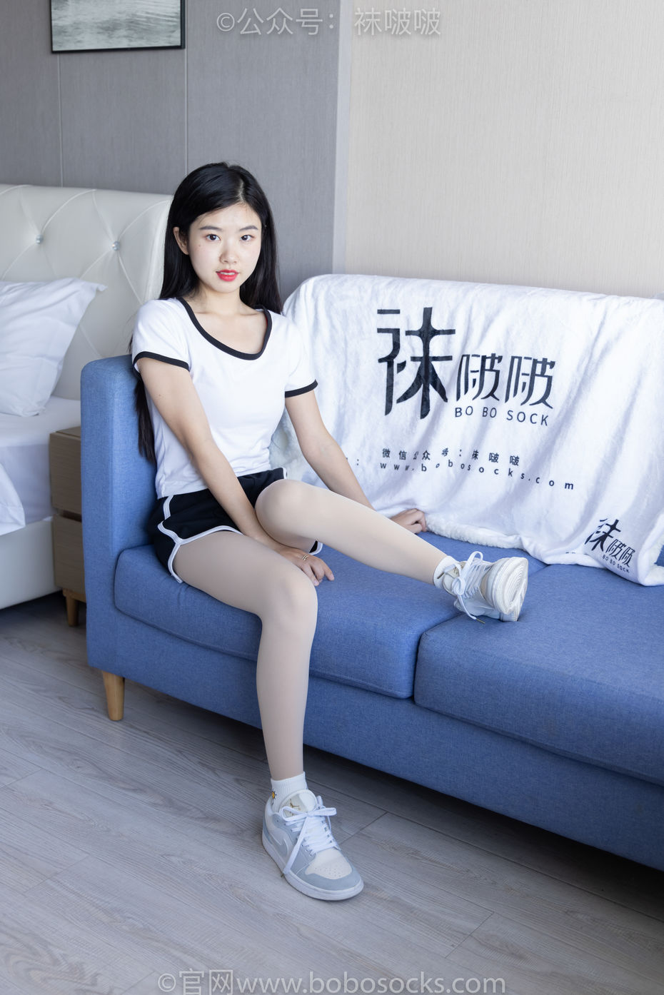 [BoBoSocks袜啵啵]NO.031 小奶熊-AJ板鞋、白棉袜、厚肉丝[149P+1V／3.79GB]